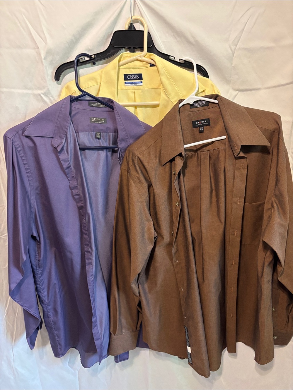 Men’s dress shirts. 3 bndl. 16 1/2, 34/35 
Chaps, axcess, Arrow.